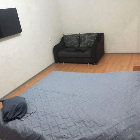 Ауэзова Appartement Petropavlovsk Buitenkant foto